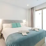 Modern Flat Canteras